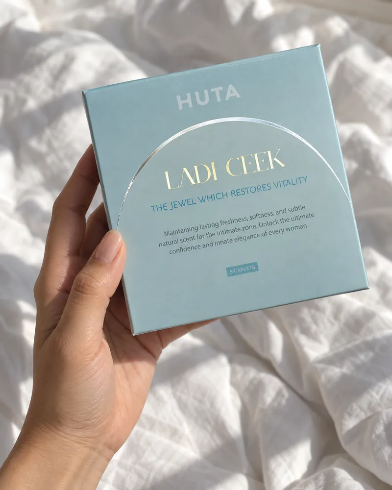 Hộp Ladi CEEK chính hãng in chữ HUTA